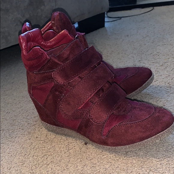 Xhilaration Wedged Heels - Picture 1 of 4